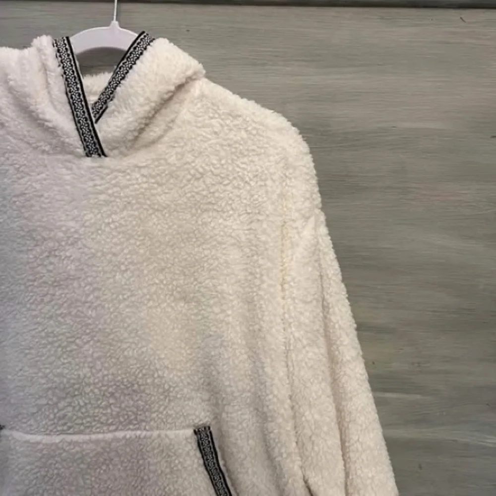 Joyspun White Sherpa Hooded Kangaroo Pocket Pullover Night Gown XS‎ GC